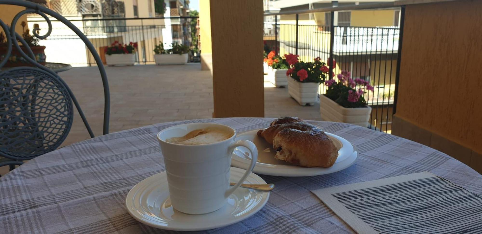 In Terrazza Da Giusy Bed & Breakfast Рим Екстериор снимка
